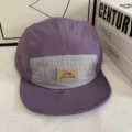 Casquette 5 panneaux violette tendance en tissu séchant rapidement à bord plat. - M (56-58cm) / Violet