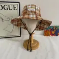 Koreaanse zoete ruitjes vissershoed met sterren, zonbescherming voor dames in de zomer. - M (56-58cm) / Khaki