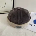 Corduroy docker cap with two-tone color design, stylish and warm autumn winter accessory. - M (56-58cm) / Landlord Cap / Gray
