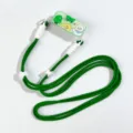 Groene telefoonkoord met schattige cartoon acryl bedel, verstelbare crossbody riem. - Groene Lijn Drie Kittens / Donkergroen
