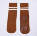 Women non-slip yoga socks mid-tube pilates fitness sports grip socks with silicone dots. - One Size / Orange