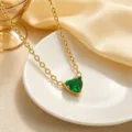 Elegant gold-plated green heart crystal pendant necklace, perfect chic clavicle chain jewelry. - Heart Rhinestone / Green