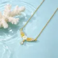 Vergulde koperen zirconia ketting met witte bloem en minimalistisch clavikel design. - Witte Bloem Halsketting
