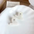 Kleine weiße Acetat Haarklammer, süße minimalistische Mini Haargreifer für schöne Frisuren. - AB Weiß