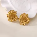 Orecchini a lobo fiore in acciaio inossidabile bagnato oro 18K, gioielli donna eleganti. - Stile Fiore Tridimensionale (E6623G)