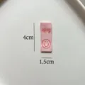 Etichetta tessuta rosa con smiley toppa DIY accessori per abbigliamento fatti a mano - Stile Hello Sorriso Rosa (zm118)