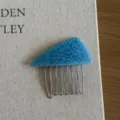 Blue acetate triangle hair comb for women, elegant side hair styling and pinning accessory. - Blue