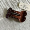 Molla per capelli a forma di osso marrone con stelle in dettaglio, accessorio - Pinza a Osso Grande / Caffè Stelle