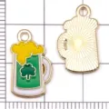 Ciondoli birra trifoglio smalto verde lega DIY collane bracciali accessori gioielli. - 1 Pz Calice di Vino Trifoglio Smaltato Verde 18*11mm