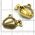 Antique gold alloy wine bottle charm pendant DIY bracelet necklace jewelry accessories sku - Wine Basket (20752)