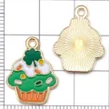 Grüner Emaille Legierung Kleeblatt Cupcake Anhänger DIY Schmuck Zubehör Charm. - 1 Stk. Grünes Emailliertes Kleeblatt Cupcake 19*15mm