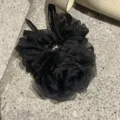 Chouchou de cheveux en organza noir fleur élégant élastique floral pour femme et fille - Chouchou à Fleur 3D et Nœud / Noir