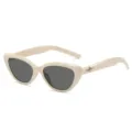 Élégantes lunettes de soleil cat-eye beiges pour femmes, protection UV style rétro. - Monture Blanc Cassé Verres Gris