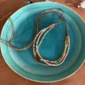 Collier de perles bohème multi-brins chaîne de taille avec pendentif en pierre naturelle. - Style C