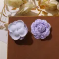 Flores de camelia de tela accesorios DIY, adornos florales a cuadros morados lisos. - Pequeño Púrpura (Uno)