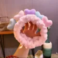 Fascia per capelli in peluche con cuori per lavare il viso, morbido copricapo rosa da donna. - Rosa