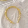 Cerchietto plissettato giallo da donna, fascia in raso dolce per uso quotidiano. - Giallo