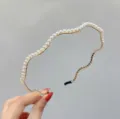 Fascia per capelli con perle ondulate da donna, elegante cerchietto dorato con perle - Modello D