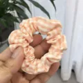 Coletero de tela de cuadro vichy naranja accesorio de cabello lindo para mujeres - Cuadros Rosa Claro