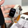 Elegante cinturino di ricambio in pelle con fibbia deployante per la vostra Apple Watch. - 38/40/41/42mm / Argento Bianco