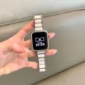 Cinturino per orologio in ceramica di lusso con custodia strass compatibile Apple Watch, design. - Per Apple Watch Series 1-9/SE: 38/40/41 mm e Series 10/11 (42 mm) / Argento