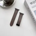 Compatibele magnetische siliconen lederen horlogeband vervanging voor Apple Watch stijl. - Glad - zwartbruin [Magnetische zwarte sluiting]