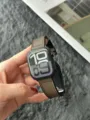 Siliconen leer magnetische horlogeband compatible met Apple Watch, stijlvolle duurzame vervanging. - Glad - taupe [Magnetische zwarte sluiting]