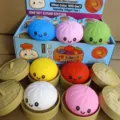 Πολύχρωμο σετ παιχνιδιών fidget squishy dumpling σε ένα διακοσμητικό κουτί δώρου - Μείγμα χρωμάτων αλευριού