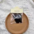 Set di mollette nere semplici per capelli, 5 pezzi con carta accessori ideale per uso quotidiano. - 5 Pezzi/Confezione / Nero