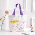 Süße weiße Canvas-Tragetasche mit lila Henkeln und Cartoon-Bär-Print-Design - Lila Bär / 27*22*10cm