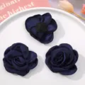 Flor de tela azul oscura DIY accesorio para el pelo, camelia de satén colgante collar ropa. - Negro Azul