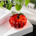 Détail d'ornement de citrouille en verre cristal rouge, superbe mini décoration pour bureau. - 4cm / Rouge