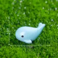 Mini blauer Wal Figur Harz Ornament für Mikrolandschaft DIY Terrarium Desktop Dekoration - #2 Blauer Wal