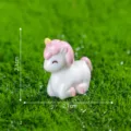 Mini statuetta unicorno in resina per micro paesaggio decorazione DIY 2.1cm carino ornament - 8# Unicorno sdraiato rosa