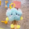 Lindo colgante de felpa estrella azul nube mullida bolso encanto llavero de suave peluche. - Azul