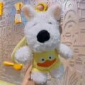 Simpatico portachiavi in peluche di cane bianco con vestito da papera gialla borsa - Cucciolo di Westie in peluche - Giallo (Versione grande)