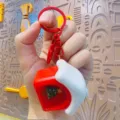 Weihnachts Mini Haus Schlüsselanhänger süßer Cartoon Taschenanhänger Geschenk rot neu - Leuchtendes Weihnachtshaus – Weihnachtsbaum (Lackierter Verschluss)