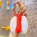 Llavero de peluche de perrito caliente colgante de bolso juguete de peluche ideal! - Perro caliente