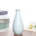 Bonito jarrón pequeño de cerámica, recipiente de flor azul claro para oficina y hogar. - Mini / Azul
