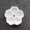 Portainciensos de cerámica blanca flor de cerezo, elegante bandeja de varillas SKU - Blanco puro