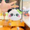 Llavero de panda de felpa lindo pompón esponjoso colgante de bolso juguete de animal de dibujos - Monedero de Peluche Pompón - Panda