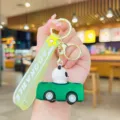 Portachiavi con macchinina panda verde, simpatico ciondolo per borsa con cartone animato. - Bambù