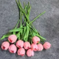 Ramo de flores de tulipanes artificiales rosas decoración del hogar de PU elegante - Rosa oscuro