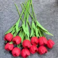 Variante de ramo de flores de tulipán artificial de PU, flores rojas vivas para el hogar. - Rojo