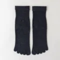 Dark grey crew toe socks, comfortable knitted five-finger athletic socks for daily wear. - One Size / 03 Black & Gray