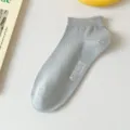 Solid color low-cut women summer boat socks, breathable mesh sports socks, light grey. - One Size / Gray