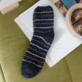 Thickened coral fleece men's striped sleep socks, cozy winter indoor floor socks for warmth. - One Size / Black 01