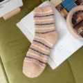 Thickened coral fleece men crew socks with striped design, soft cozy sleep floor socks for winter. - One Size / Khaki