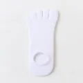 Women's white five toe low cut boat socks, breathable split toe sports yoga short socks. - One Size / White 02