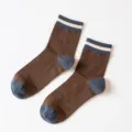 Heren bruine middelhoge sokken met blauwe hiel teen contraststreep boord variant stijl casual - koffiekleur